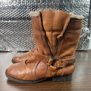 Steve Madden vintage woman's leather Sherpa winter harness motor boots 8M
